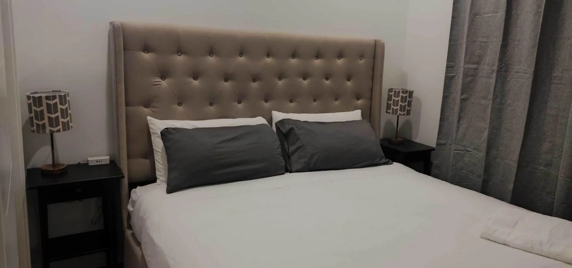 Apartment Downtown Gem, Perfect For Families & Groups, Ac, Unit 401