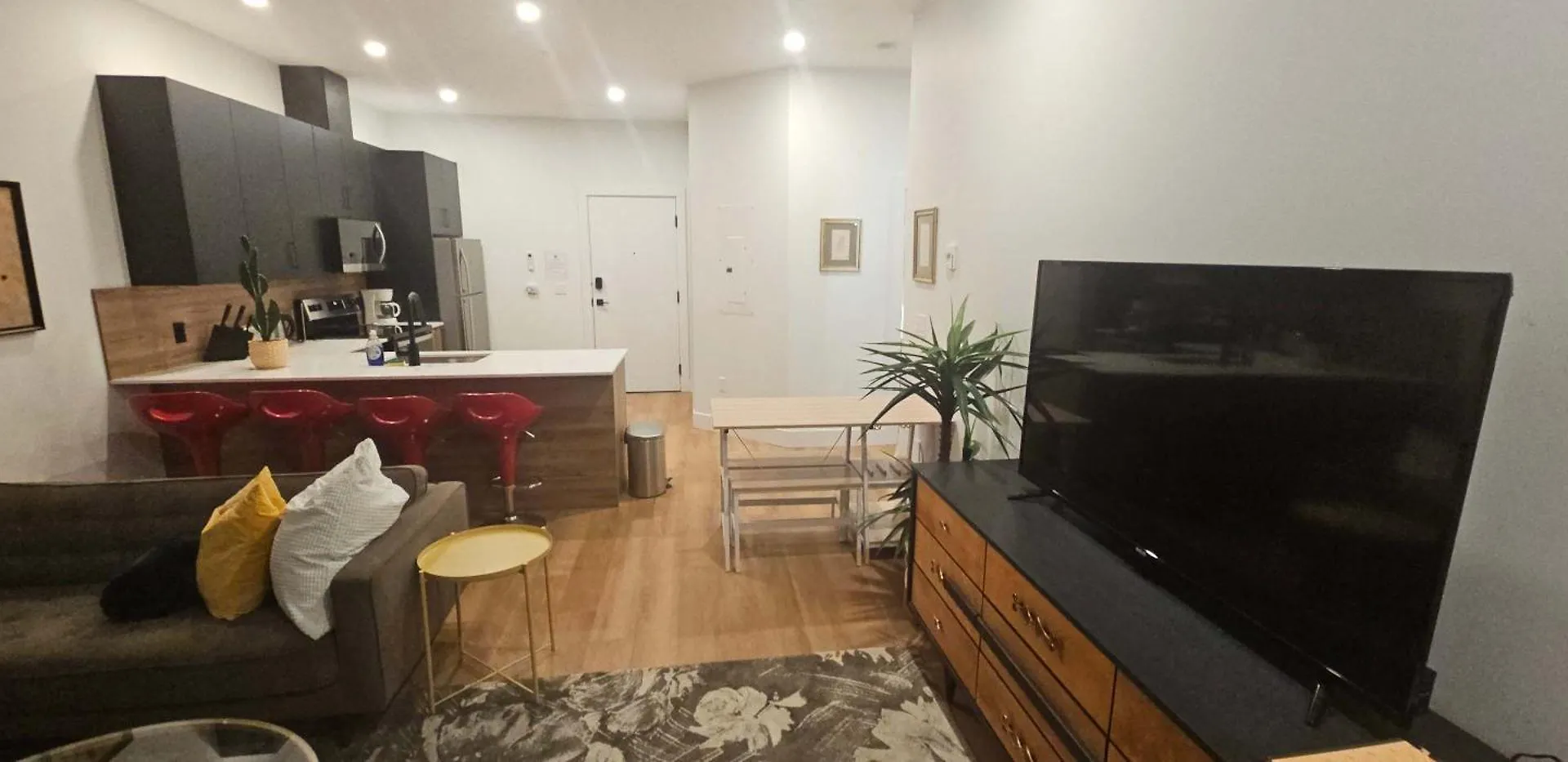 דירות הליפקס Downtown Gem, Perfect For Families & Groups, Ac, Unit 401