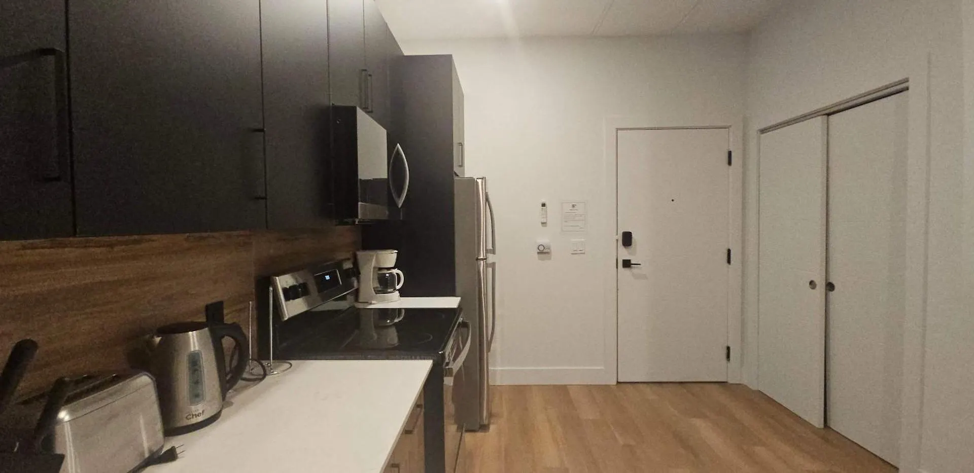 Apartment Downtown Gem, Perfect For Families & Groups, Ac, Unit 401