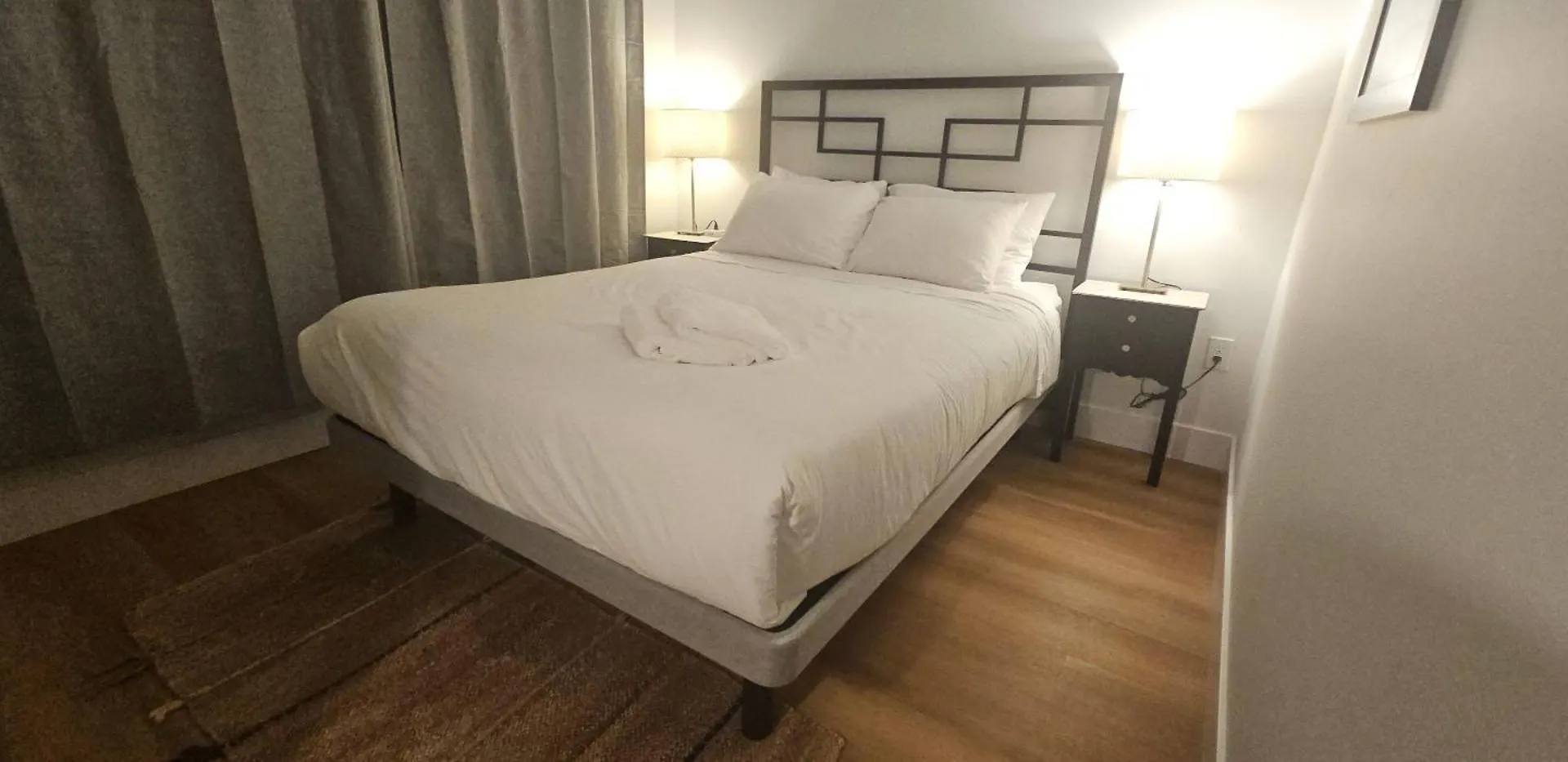 Apartment Downtown Gem, Perfect For Families & Groups, Ac, Unit 401
