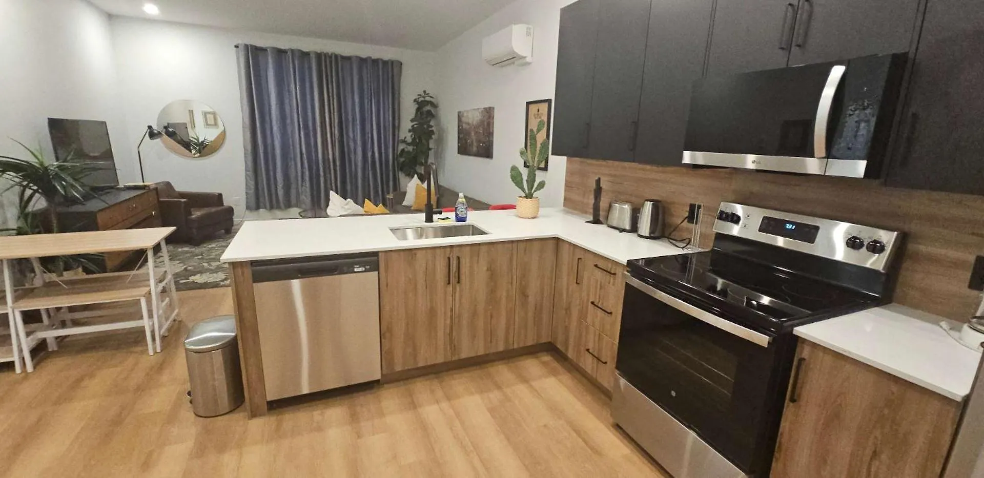 דירות הליפקס Downtown Gem, Perfect For Families & Groups, Ac, Unit 401